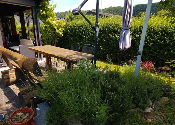 Max In Koblenz-guels Am Guelser Moselbogen *